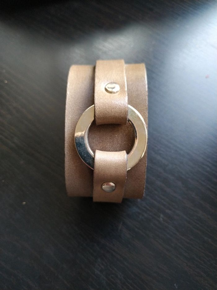 Bracelet en cuir kaki et argent - photo numéro 2