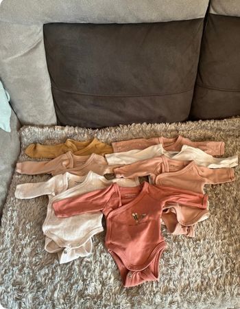 Lot bodies naissance 