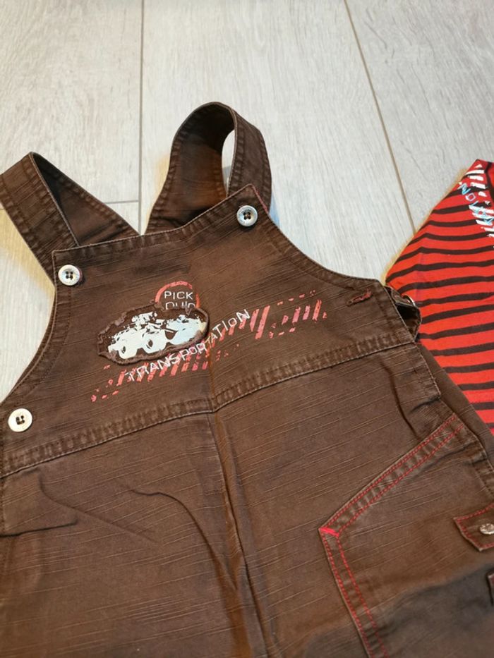 Salopette et tee shirt - photo numéro 4