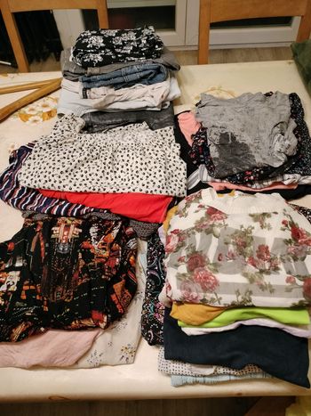 Lot de 28 pièces taille 38 femme