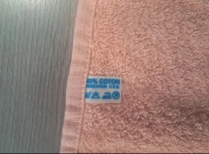 Lot de 4 serviettes + 4 gants Neuf - photo numéro 6