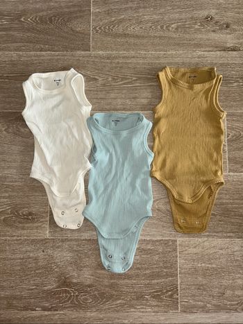 Lot de 3 bodies débardeurs