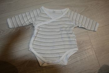 Body fermeture devant rayé 1 mois