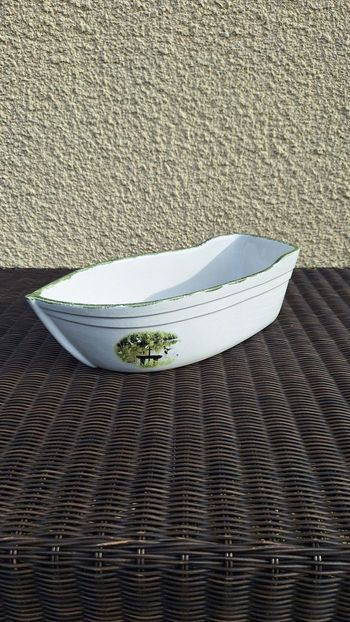 ⛵️ Grand plat en terre en forme de barque