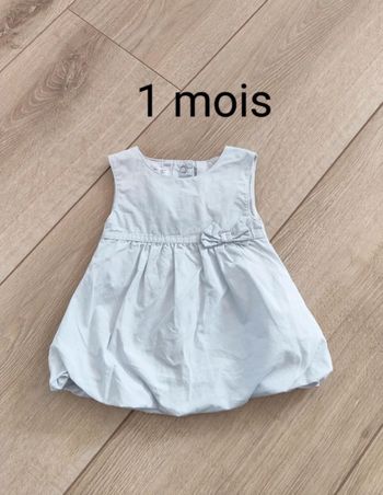 Robe 1 mois