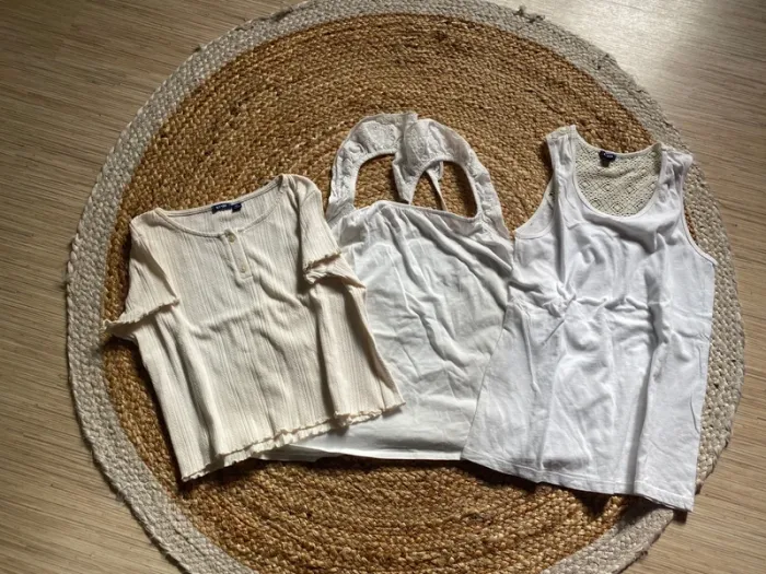 Lot t-shirt et débardeur