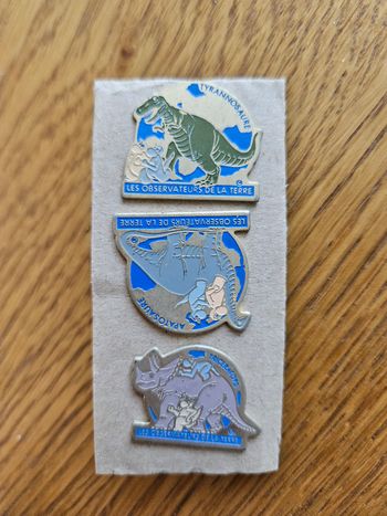 Lot de pin’s dinosaures