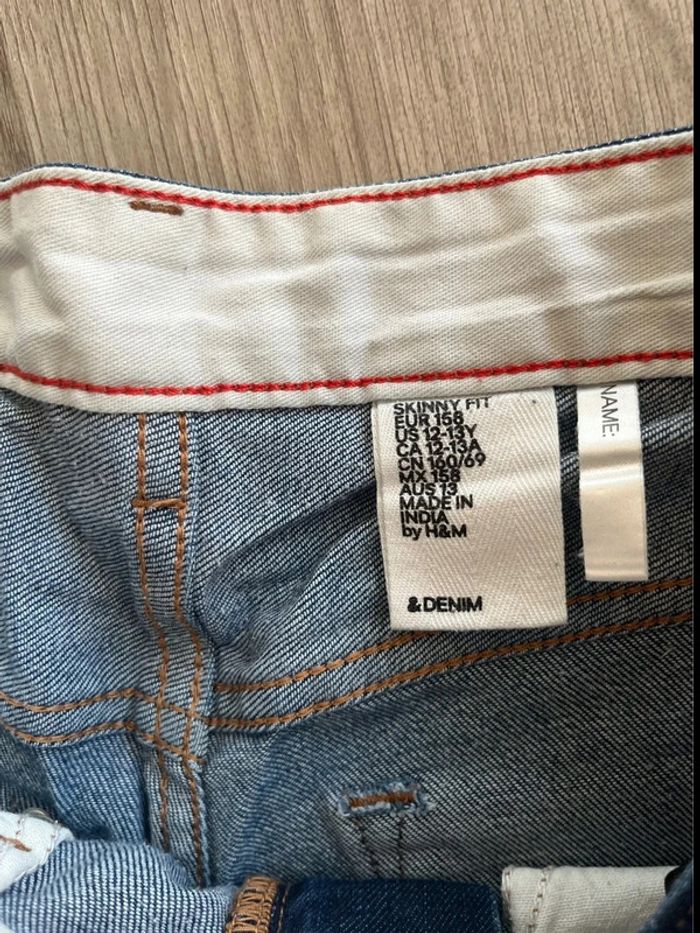 Très beau pantalon jeans skinny fit taille 12 / 13 ans - photo numéro 3