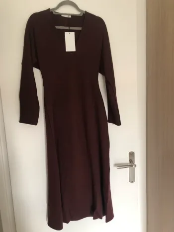 Superbe belle robe longue interlock  Zara neuve avec étiquette taille M