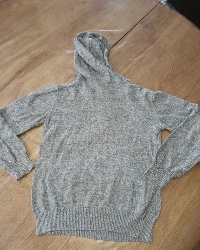 Sweat à capuche 8ans - photo numéro 5