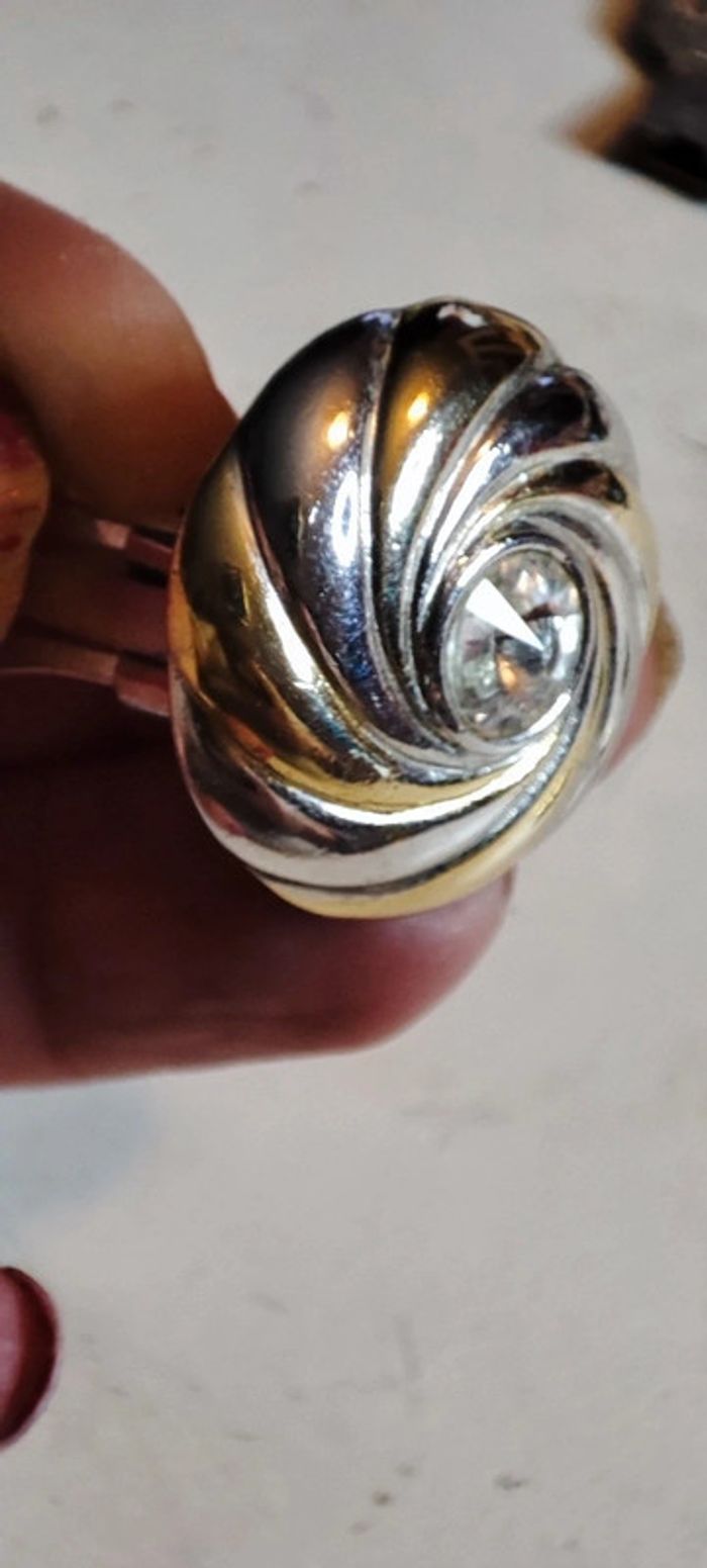 Clips d'oreilles bicolore - photo numéro 6