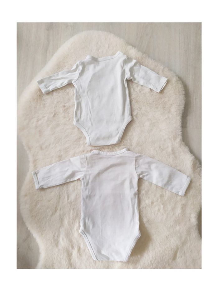 Lot de 2 bodys blancs unisexes manches longues ouverture cache-coeur 1 mois - photo numéro 2