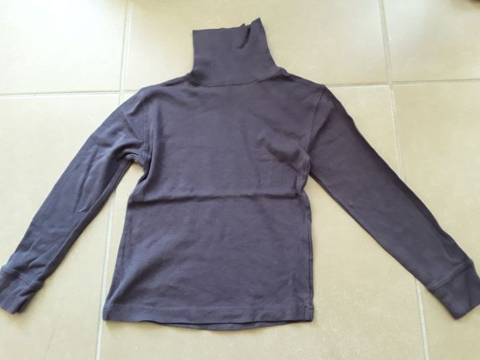 T-shirt ML violet fille LA REDOUTE en 7 ans TBE