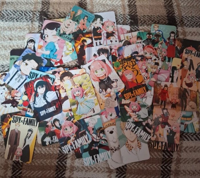 Lot de 60 cartes spy x family