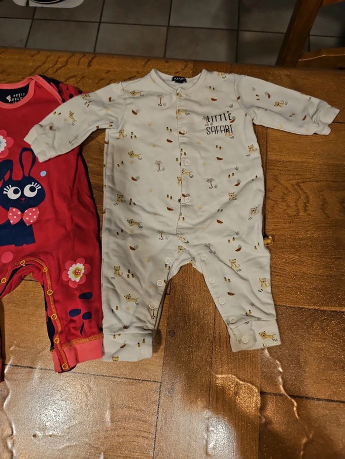 Lot pyjama 6 mois - photo numéro 4