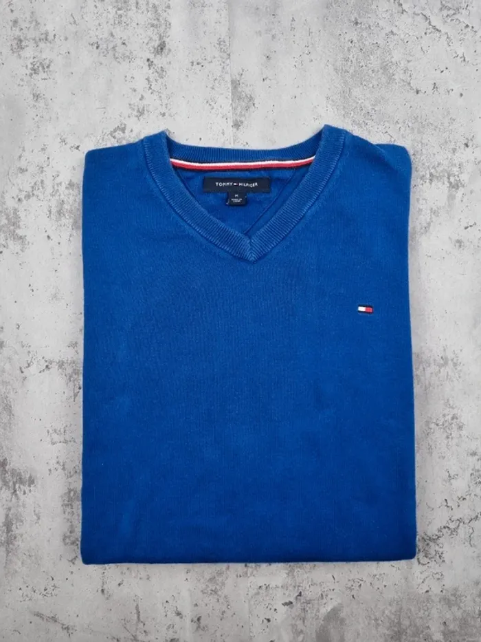 Pull col V Tommy Hilfiger bleu – Taille M Femme (mesures en photo) - photo numéro 2
