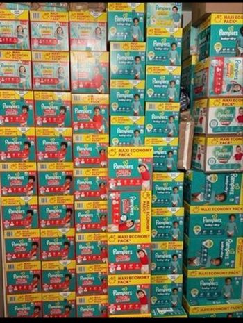 Couches Pampers 