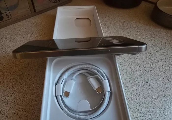 Iphone 15 pro max 512Go - photo numéro 2