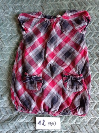 Robe boule à carreaux