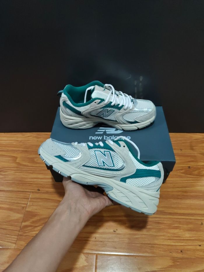 New Balance 530
Beige Green Taille 41.5 - photo numéro 4