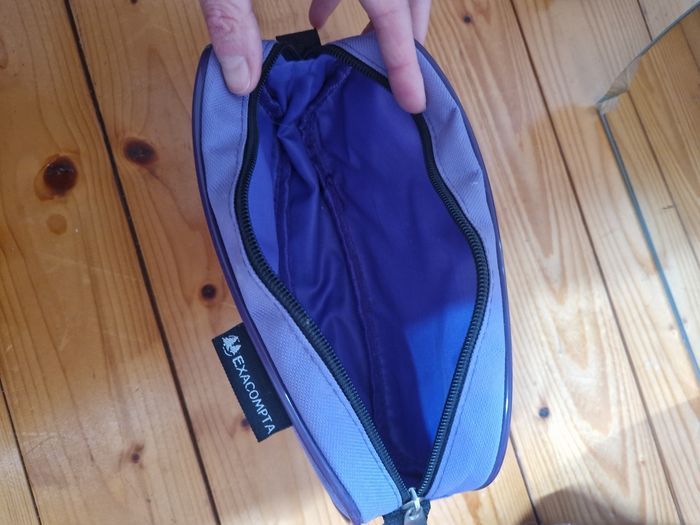 Trousse mauve - photo numéro 3