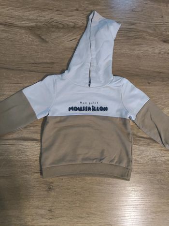 Pull léger bébé