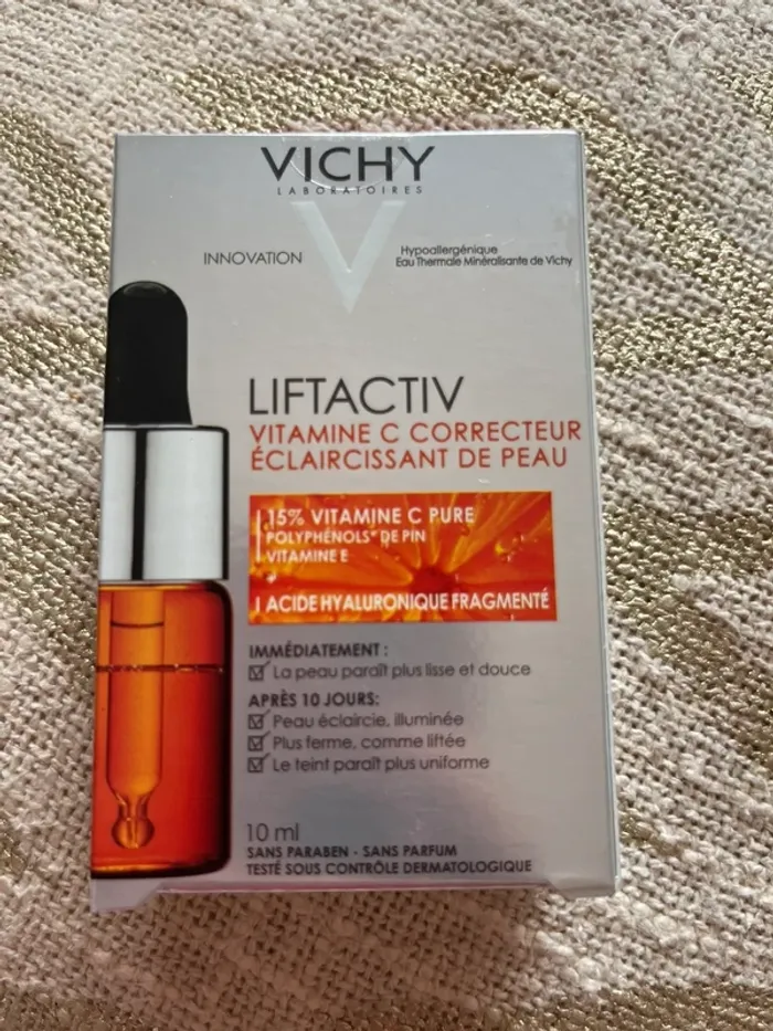 Vichy liftactiv vitamine C anti tâches  sérum Neuf