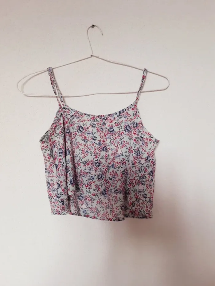 Crop top à fleurs 🌺 - photo numéro 2