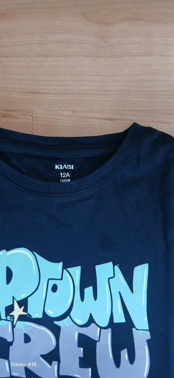 2 tee-shirts taille 12 ans - photo numéro 4