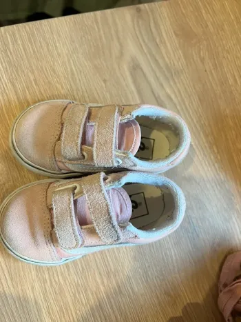 Vans rose