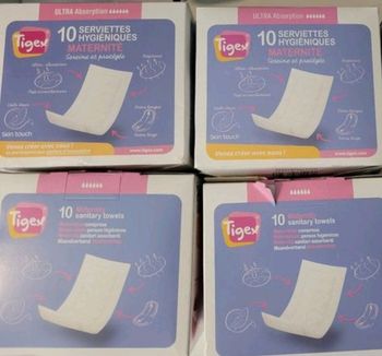 4 boîtes de serviettes hygiénique