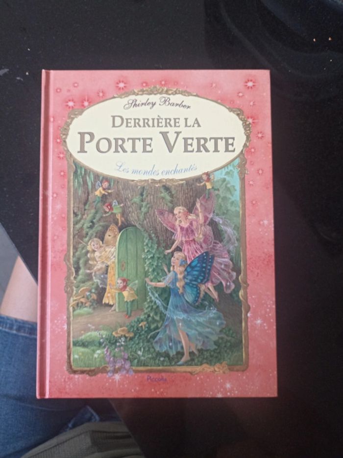 Derrière la porte verte - photo numéro 2