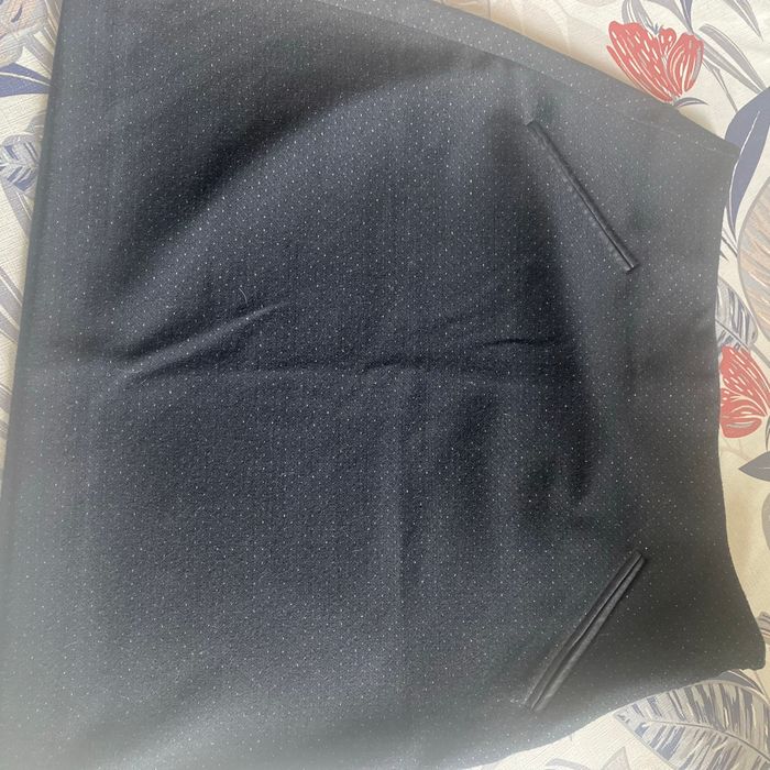 Jupe noir avec petits points scintillants