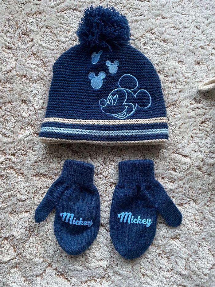 Jolis bonnet et moufles Mickey - photo numéro 2
