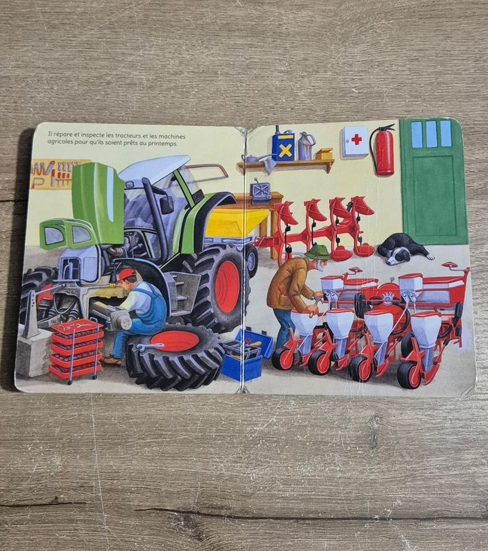 Livre Mon tracteur au travail à la ferme - photo numéro 2