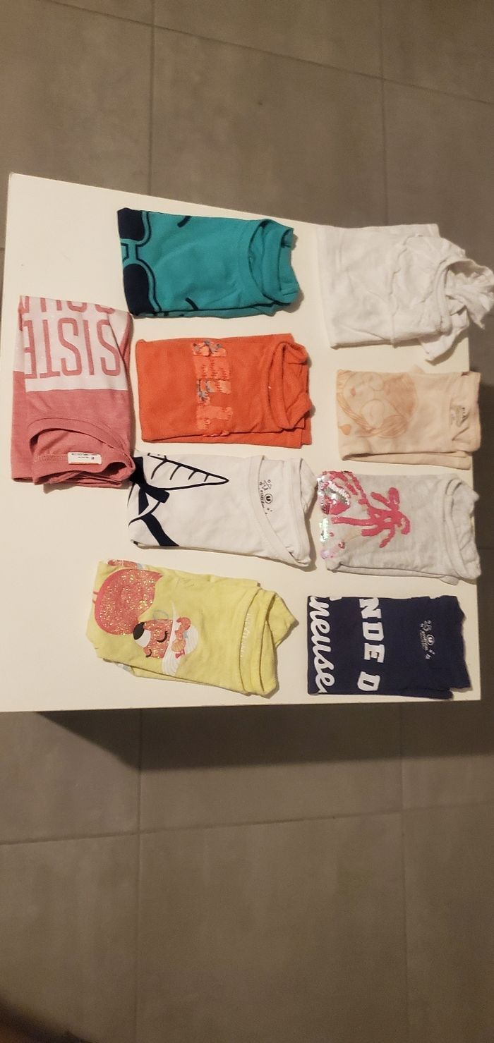 Lot de 9 T-shirts manches courtes 5 ans