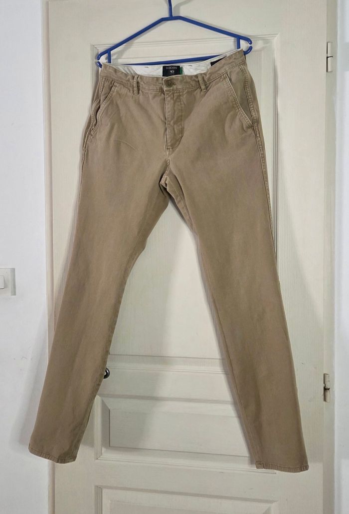Pantalon chino Dockers beige – coton premium – coupe droite élégante – T. 40 (M/L) – excellent état