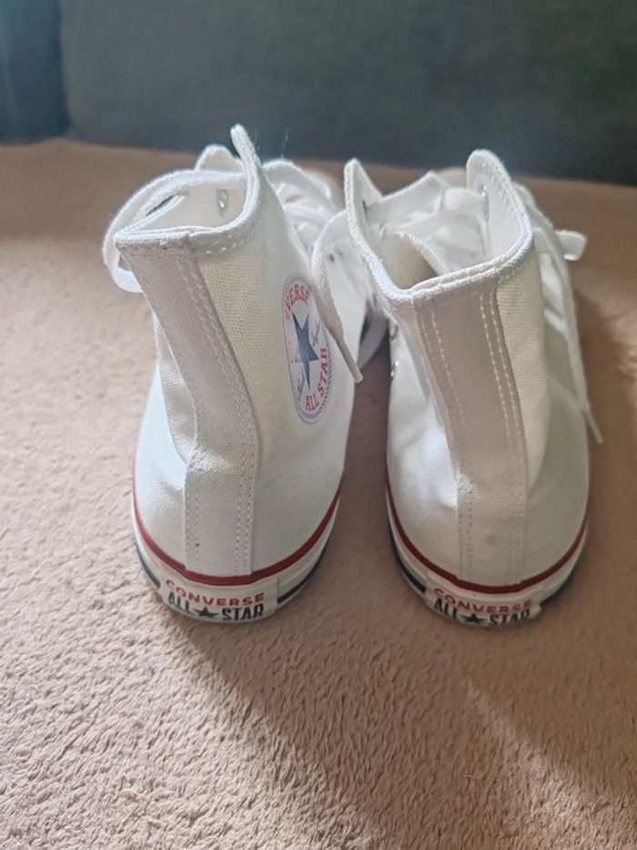 Converse blanche - photo numéro 3