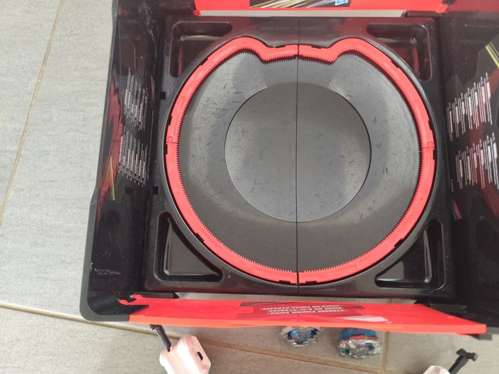 Pack Beyblade prêt à jouer - photo numéro 4