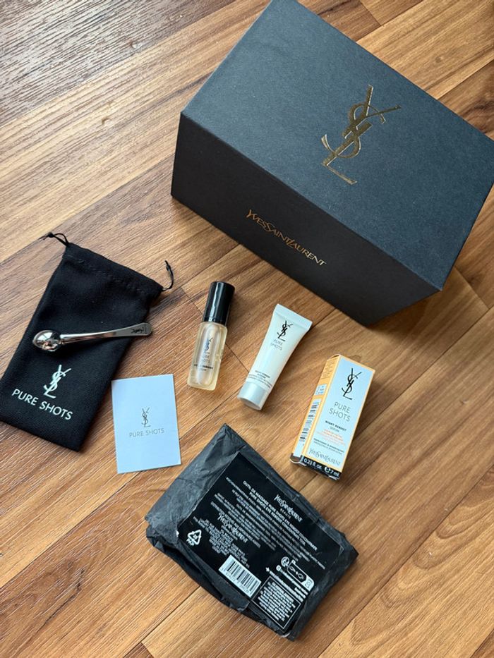 Boîte soins YSL Pure Shots