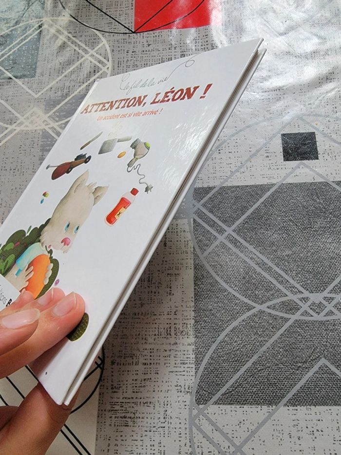 Attention, Léon - photo numéro 4