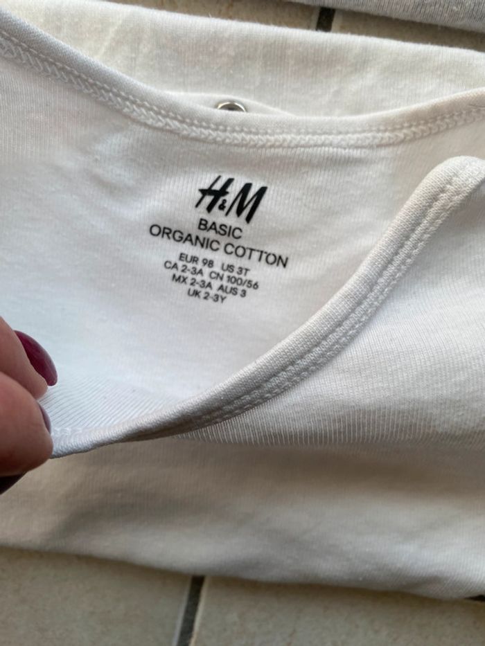 Lot de 3 body manches longues fille H&M 98 - photo numéro 3