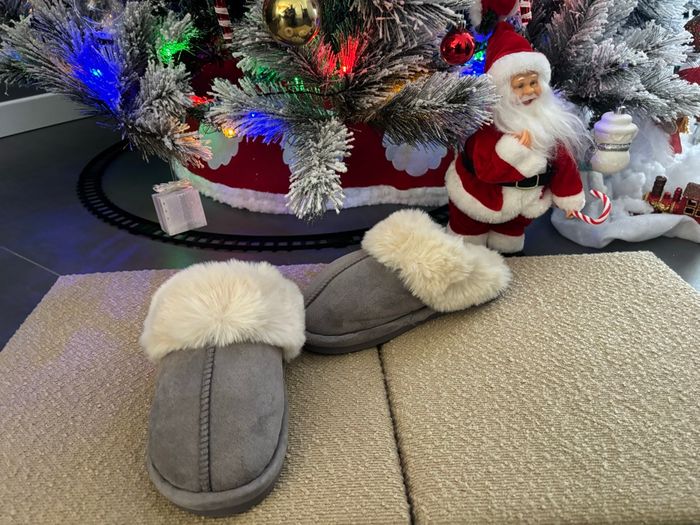 Chaussons, style UGG - photo numéro 2