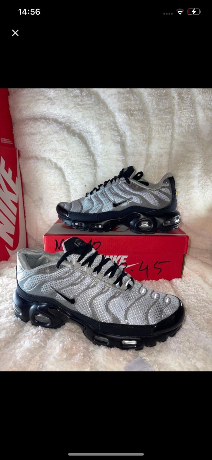Nike tn grise noir 43