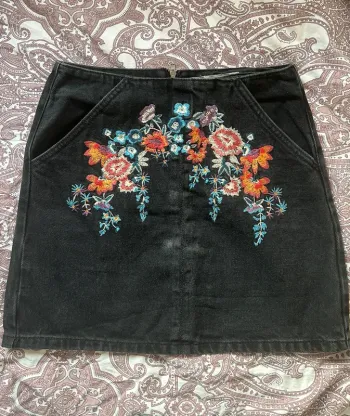 Jupe en jean à motifs