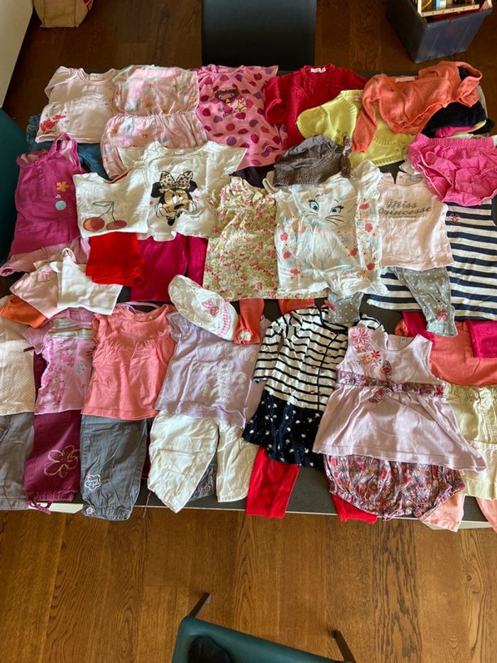 Gros lot de vêtements fille 12 mois printemps été