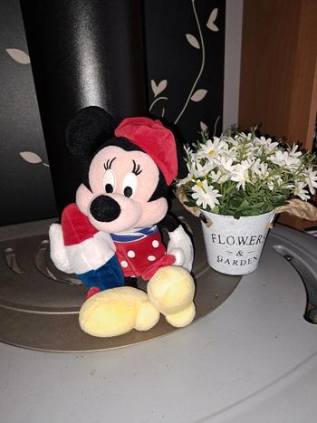 Peluche Minnie avec drapeau Français