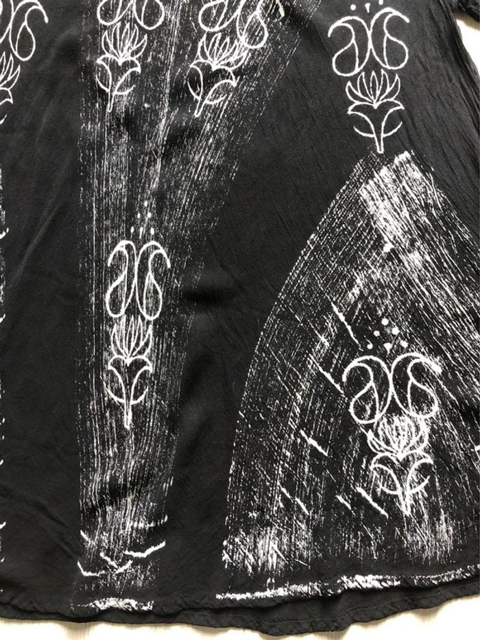 BB21- Robe ample noire/blanche T Unique (40/46) NEUVE - photo numéro 4