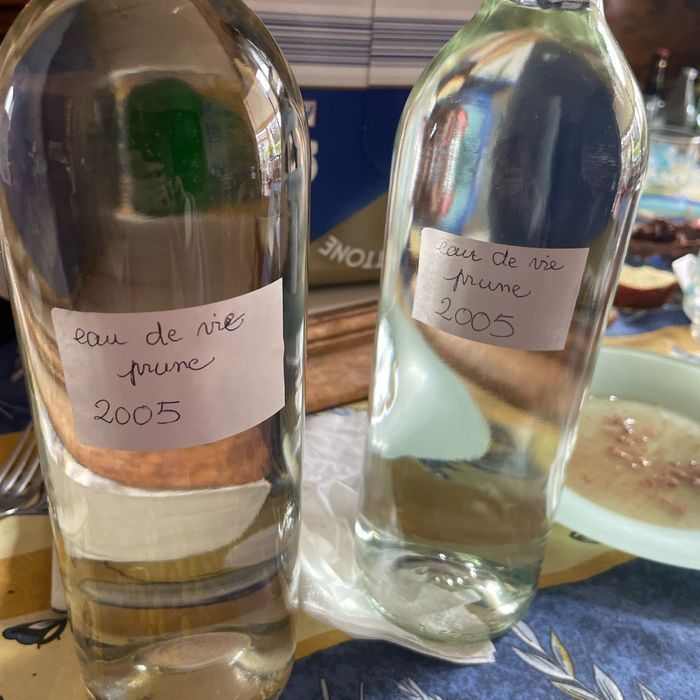 Eau de vie de prunes artisanales
