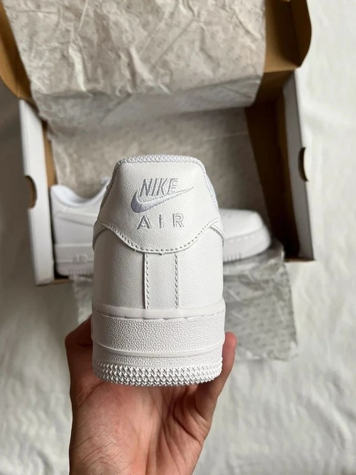 Baskets Nike Air Force One 1EU 41 - photo numéro 3